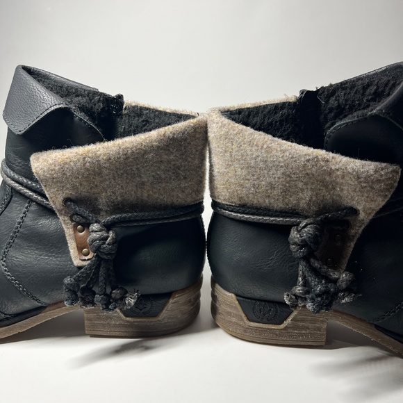 Rieker Fee 93 Woman’s Black Ankle Bootie Foldover Side Tie Zipper Size 41 - Picture 12 of 13